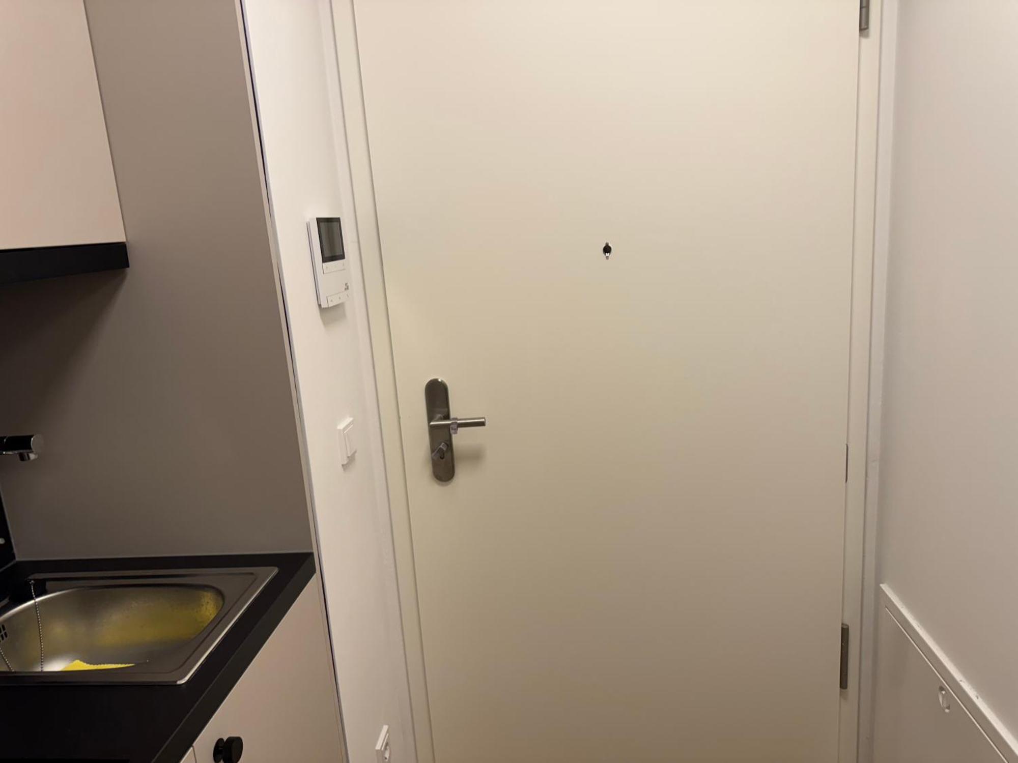 Modernes Apartment, Perfekte Lage In Berlin-adlershof Apartment